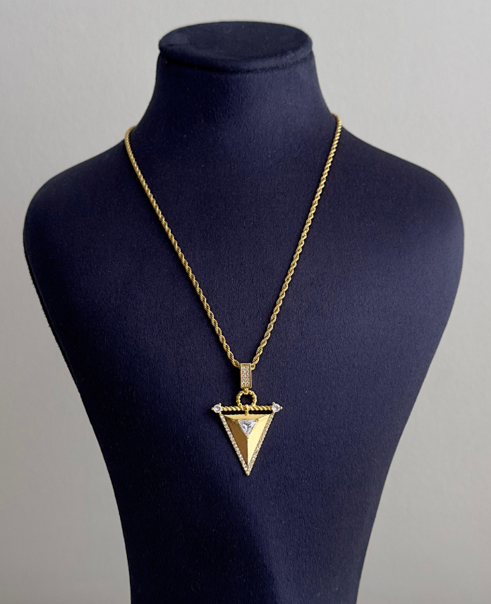 10.png çelik gold burgu üçgen taş 45cm kolye - Görsel 1