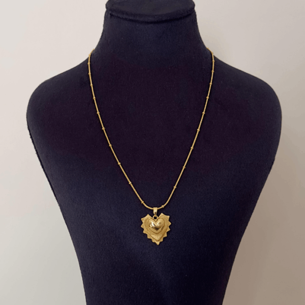 çelik dorika kalp kolye