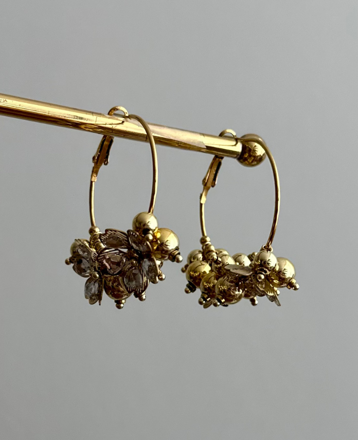 138-1-1.png çelik gold büyük halka çiçek küpe - Görsel 1