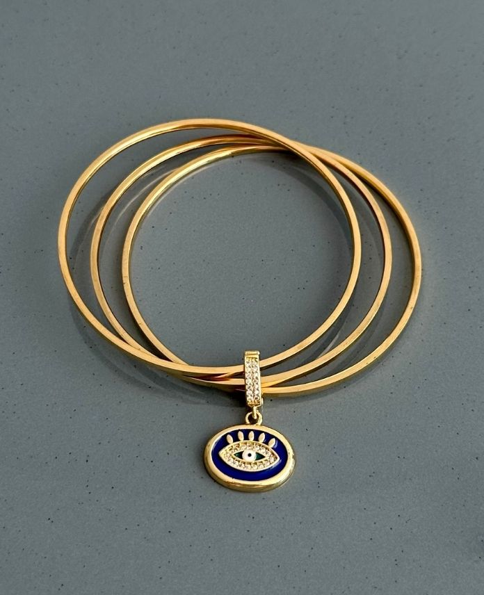 16.jpg çelik gold charmlı ajda kelepçe - Görsel 1