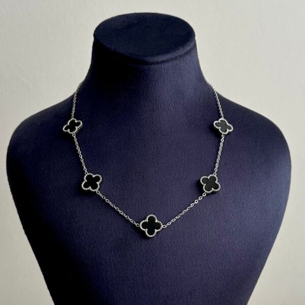 çelik silver beş yonca siyah 45cm kolye