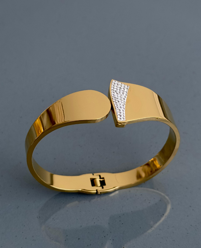 20-1.png çelik gold ikili plaka taşlı kelepçe - Görsel 1