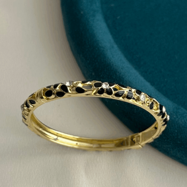 çelik gold mineli çiçek taşlı siyah  kelepçe