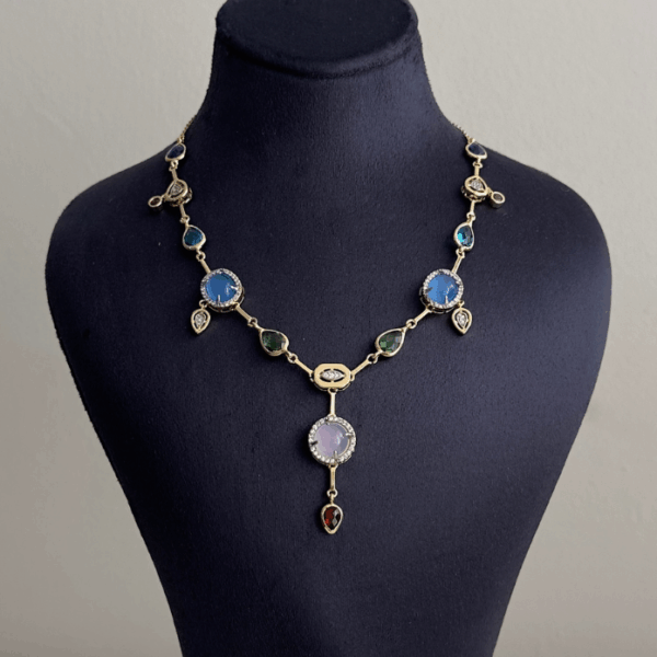 çelik gold y büyük renkli taşlı 45cm kolye