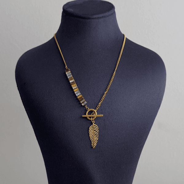 çelik gold yaprak baget renkli taşlı 45cm kolye