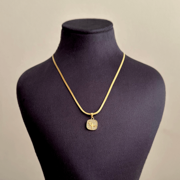 çelik gold kare yıldız taşlı italyan 45cm kolye