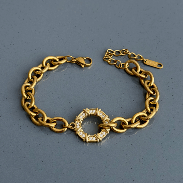 çelik gold zincir ortası xox taşlı bileklik