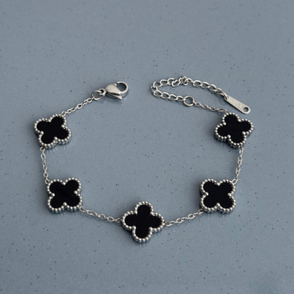 çelik silver beş yonca siyah bileklik