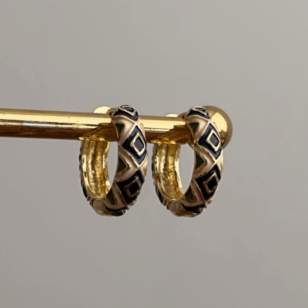 çelik gold mineli baklava desen siyah krem küpe