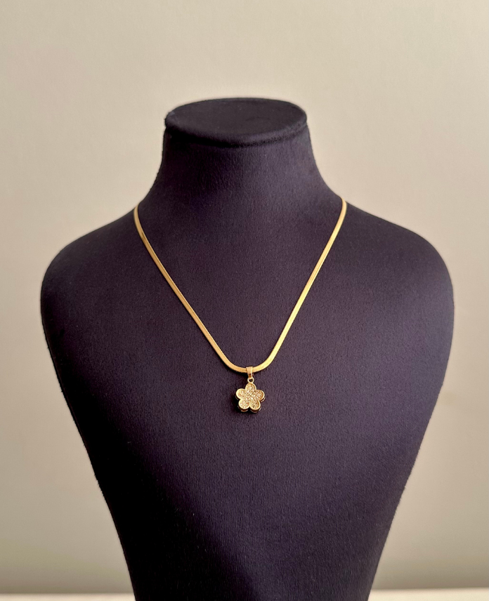 52-1-1.png çelik gold çiçek italyan 45cm kolye - Görsel 1