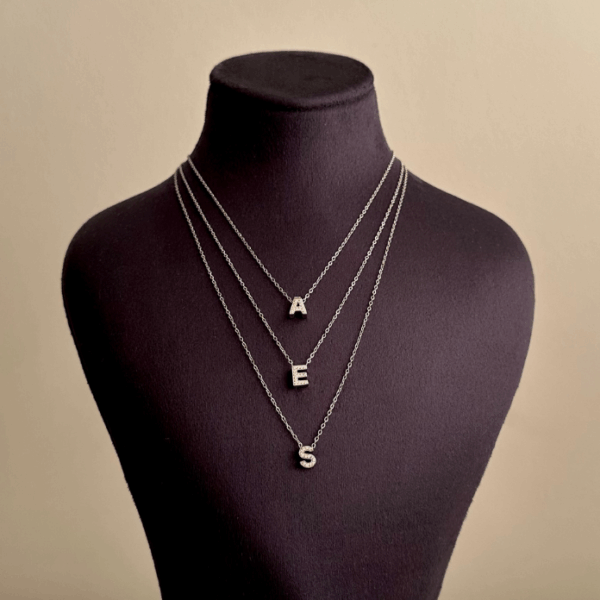çelik silver taşlı küçük harf 45cm kolye
