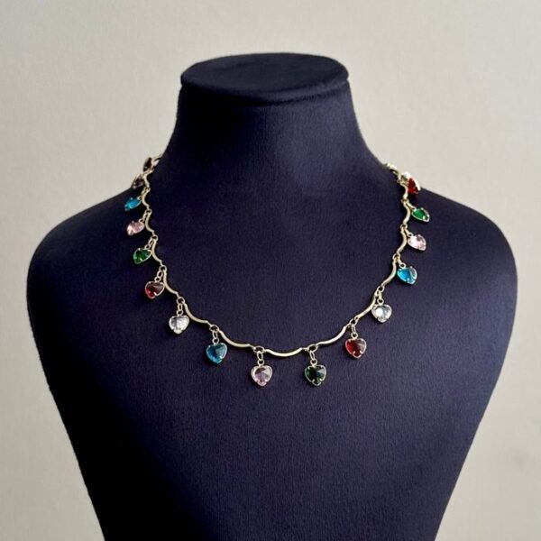 çelik gold saçaklı kalp renkli 45cm kolye