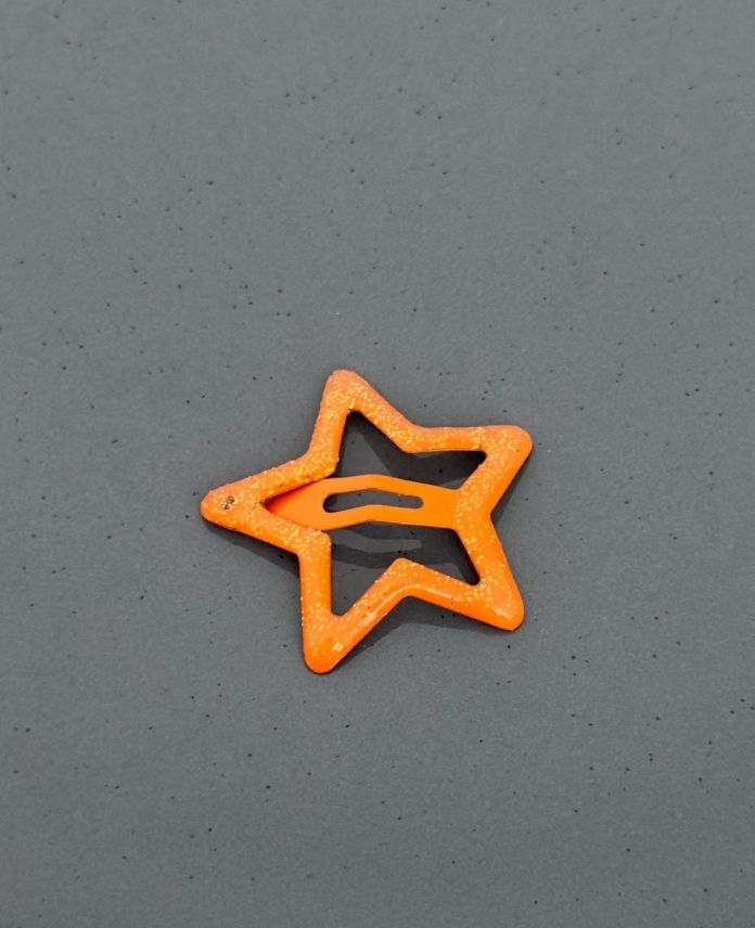 AKYILDIZCITTOKASIMLITURUNCU-1.jpg Akseusar Yıldız Simli Turuncu Toka - Görsel 1