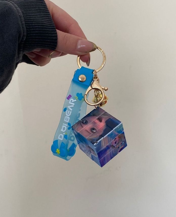 AKZEKAKUPUELSAMAVIANAHTARLIK-1.jpg Aksesuar Akıl Küpü Elsa Mavi Anahtarlık - Görsel 1