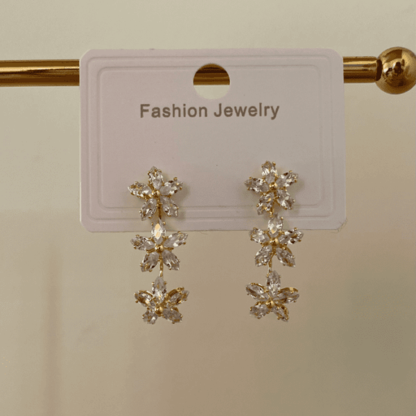 Bijüteri 3 Yıldızlı Taşlı Küpe