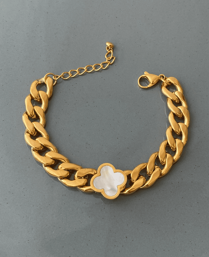 CBLUKSORTASIBEYAZYONCAG.png Çelik Lüks Ortası Yonca Beyaz Bileklik - Görsel 1