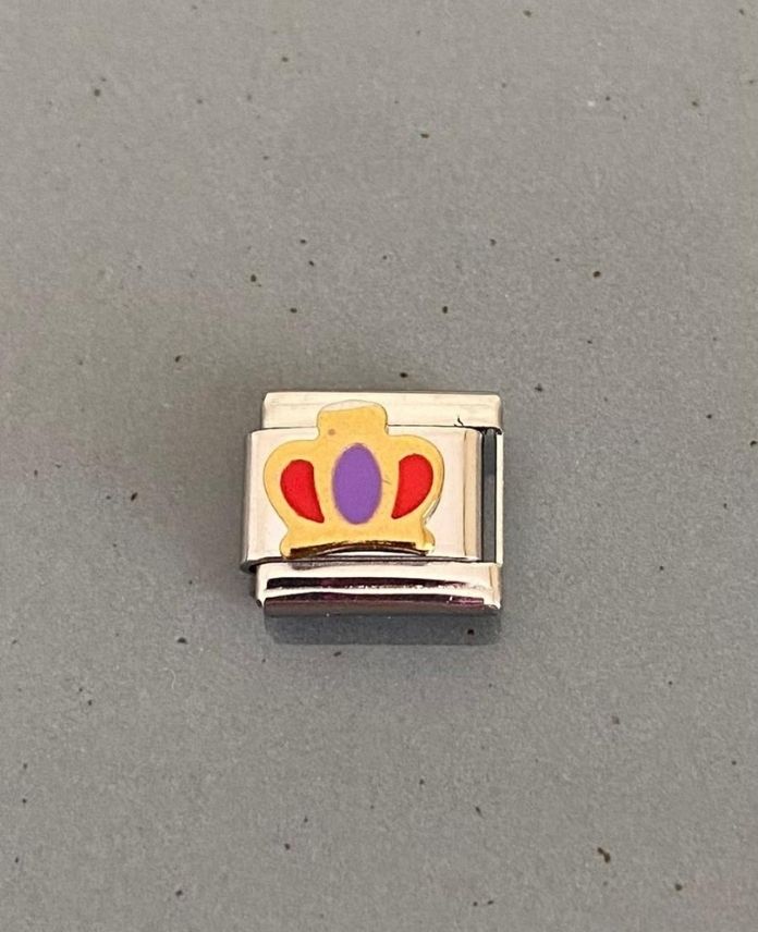 CCHITALYANTACKIRMIZIMORS-1.jpg Çelik İtalyan Charm - Görsel 1