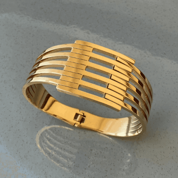 Çelik Kaburga Geniş Düz Kelepçe