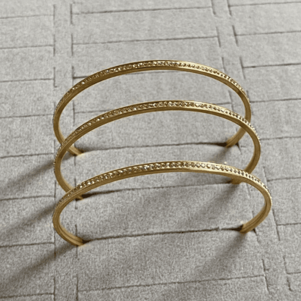 Çelik Taşlı Orta Boy 65mm Ajda Bilezik