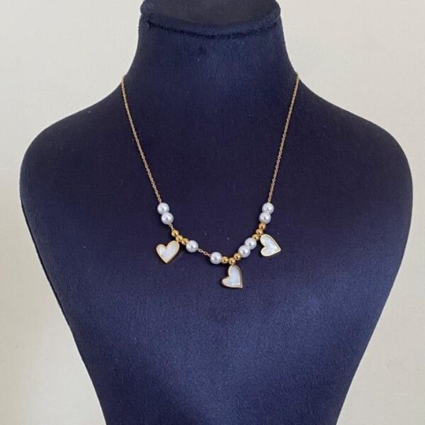 Çelik 3 Kalp Sedef İnci Kolye