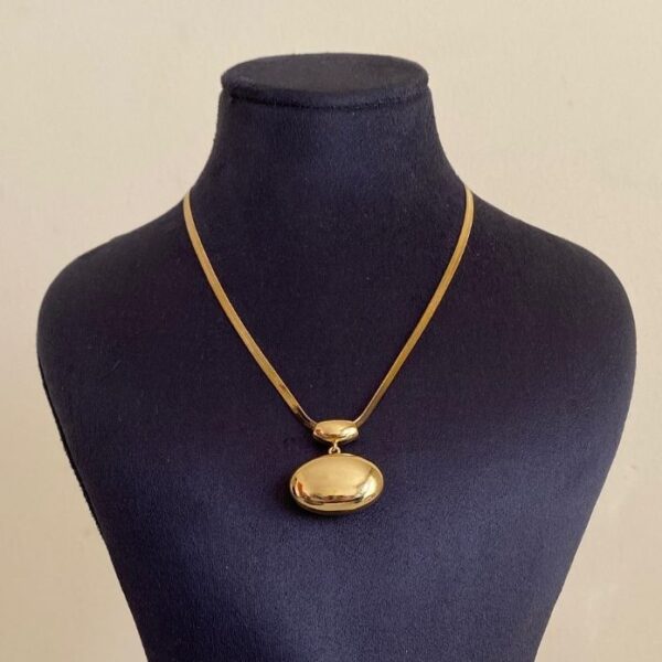 Çelik Elips Desenli Bombe Kolye