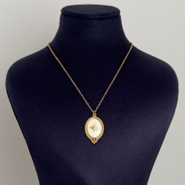 Çelik Elips Sedef Vintage Kolye