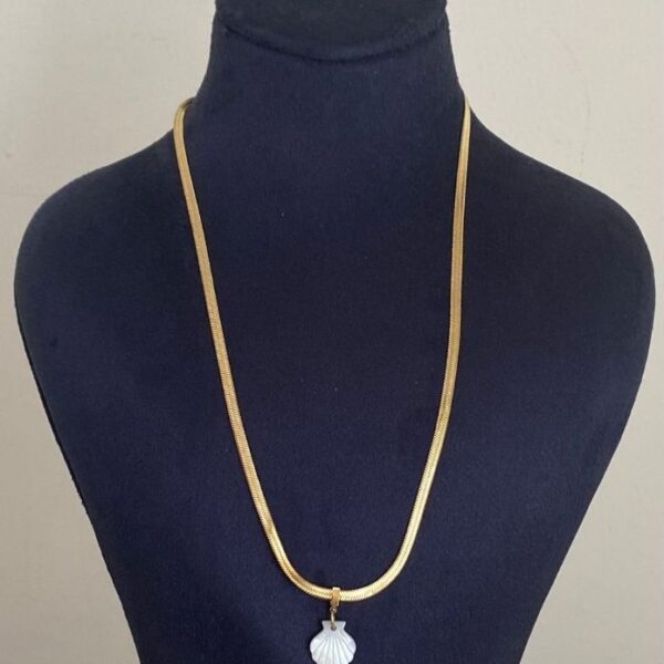 Çelik İtalyan İstiridye Kolye