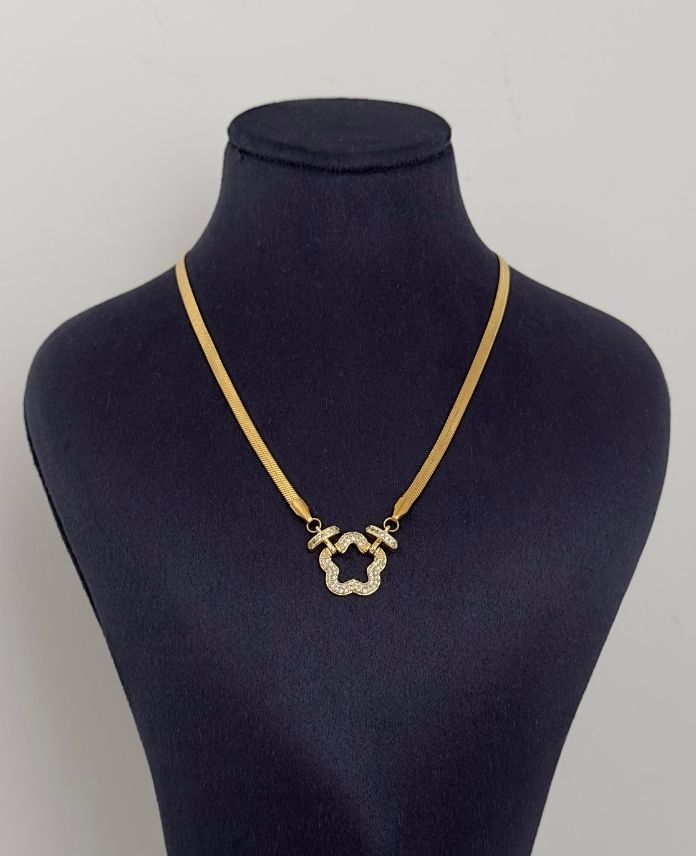 CKOITALYANORTASICICEKTAS2G-1.jpg Çelik İtalyan Ortası Çiçek Taş Kolye - Görsel 1