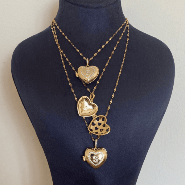 Çelik Kalp Kapaklı Harf Kolye