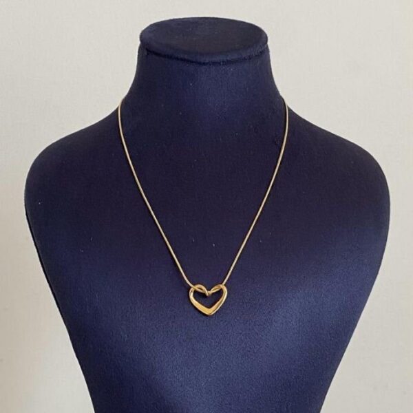 Çelik 1 Kalp İnce İçten Geçme Kolye