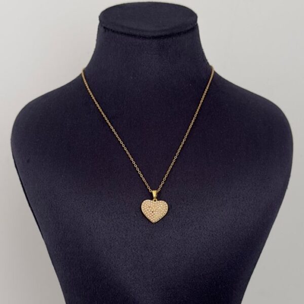 Çelik Kalp Tamamı İnci Kolye