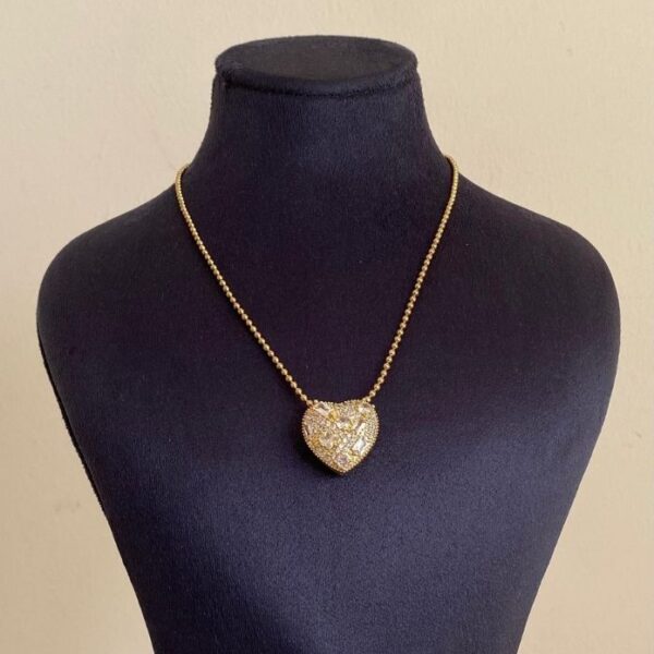 Çelik Kalp Taşlı İçten Geçme Zincir Kolye