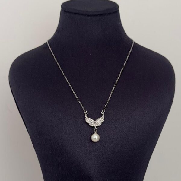 Çelik Kanat Ucu İnci Kolye