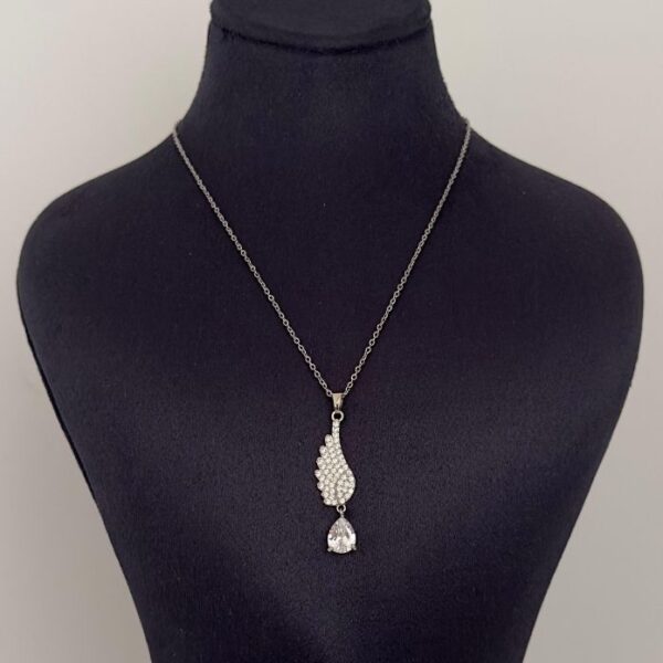 Çelik Kanat Ucu İnci Kolye