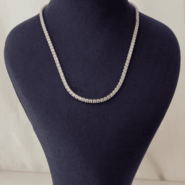 Çelik Suyolu Taşlı Gold Kolye