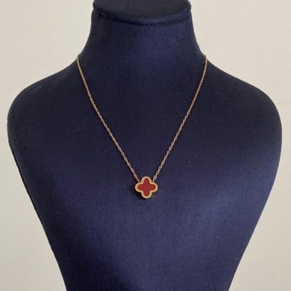 Çelik Tek Yonca Bordo Kolye