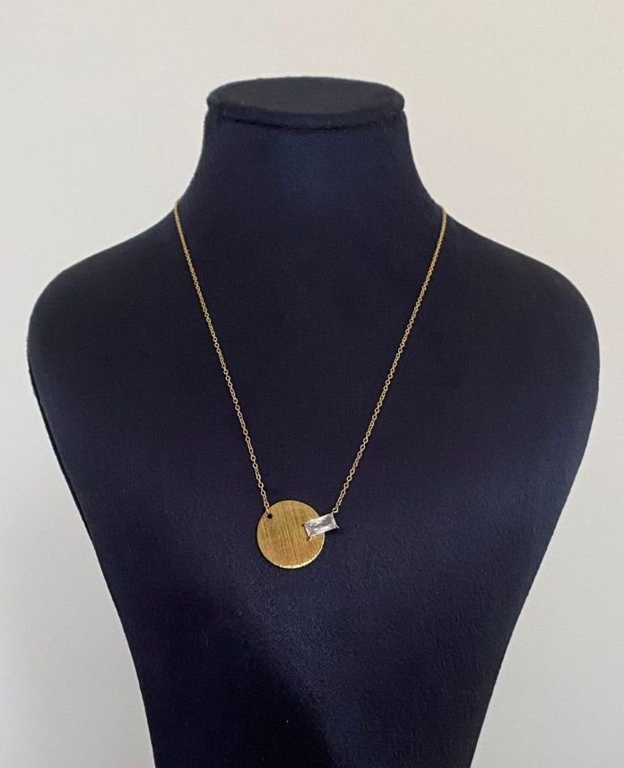 CKOYUVARLAKPLAKABAGETTASLIG-1.jpg Çelik Yuvarlak Plaka Baget Taşlı Kolye - Görsel 1