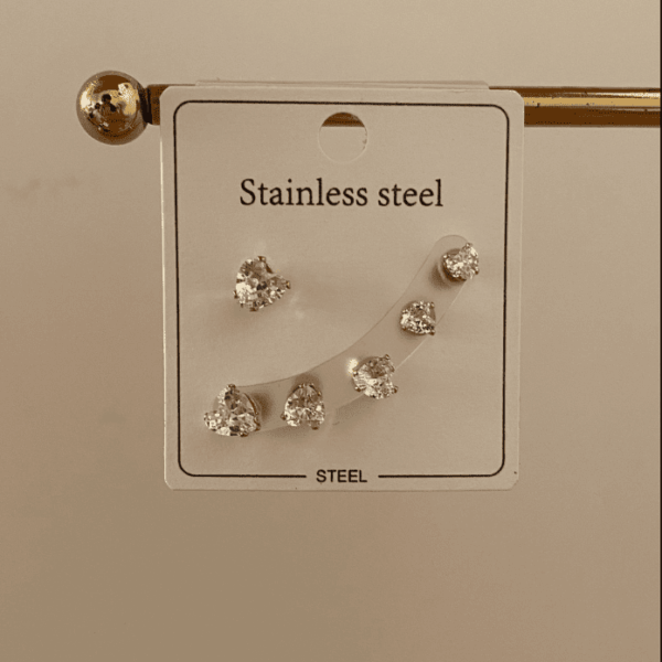 Çelik 6lı Kalpli Taşlı Küpe