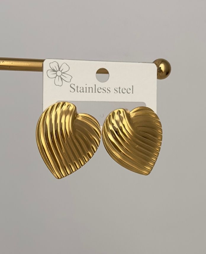 CKUKALPCIZGILIBUYUK3G-1.jpg Çelik Kalp Çizgili Küpe - Görsel 1