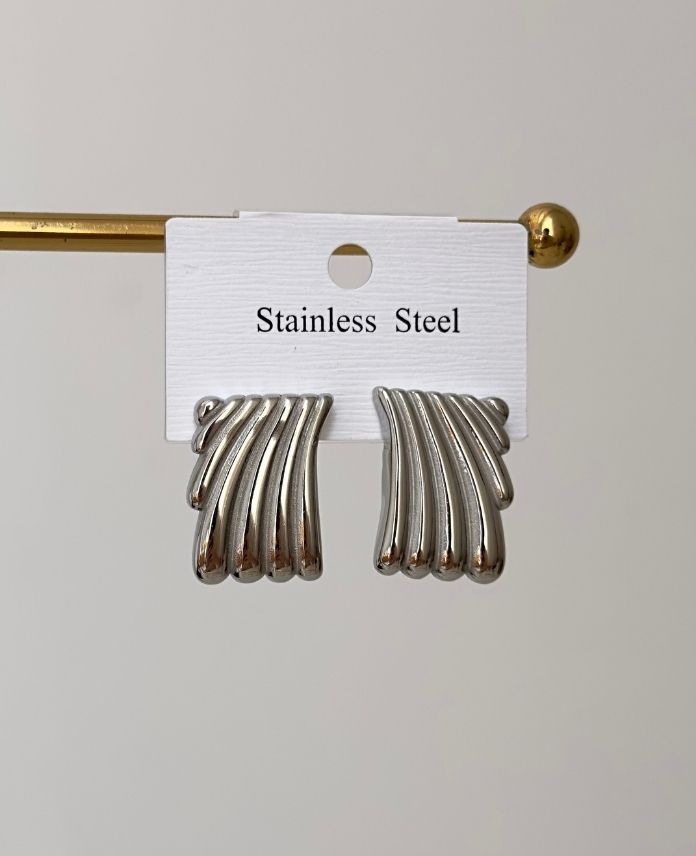 CKUKARECAPRAZCIZGIDESEN1S-1.jpg Çelik Kare Çapraz Çizgi Desenli Küpe - Görsel 1