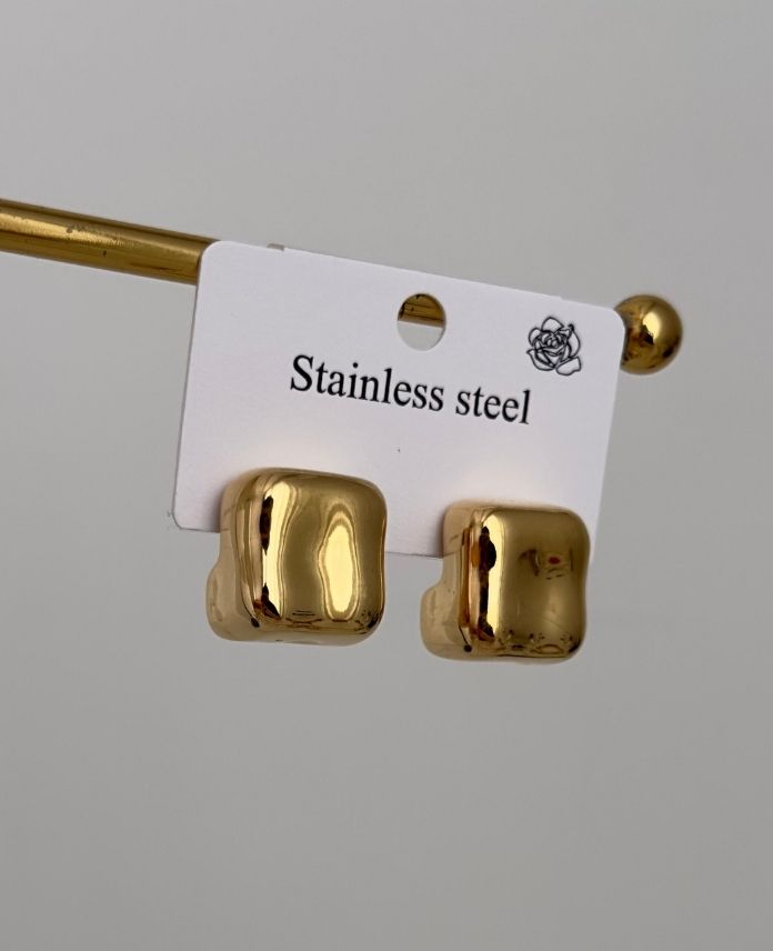 CKUKAREPLAKA1G-1.jpg Çelik Kare Plaka Küpe - Görsel 1