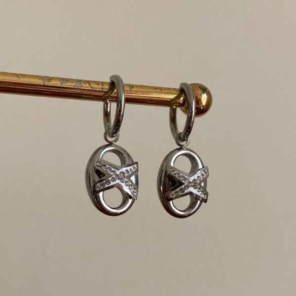 Çelik Kola Kapağı X Taşlı Küpe