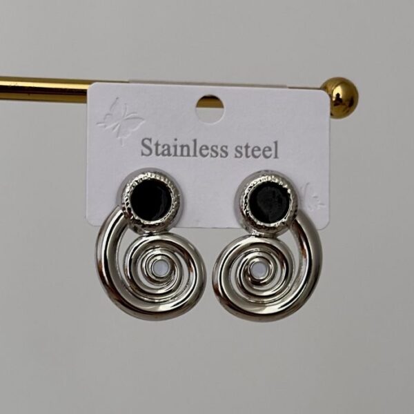 Çelik Midye Sarmal Siyah Küpe