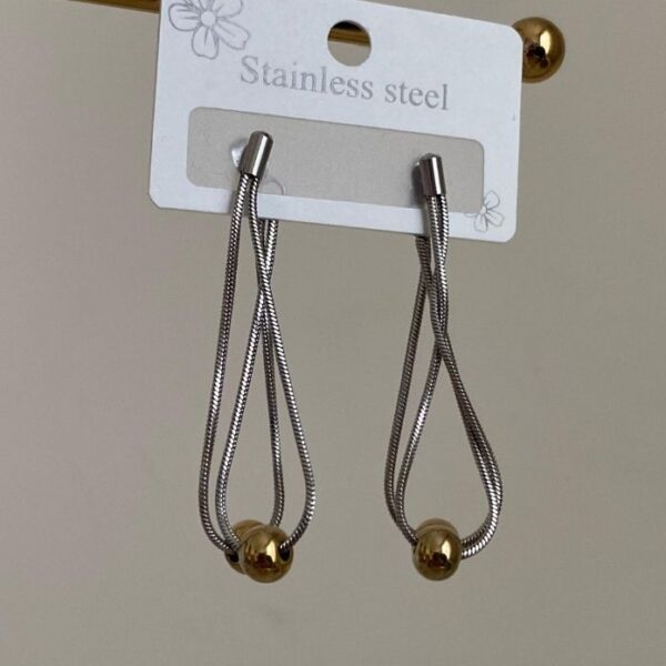 Çelik Sallantılı Ucu Toğçuk Küpe