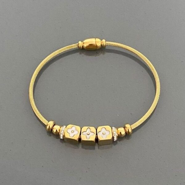 Çelik 3 Kare Sedef Yoncalı Pndr