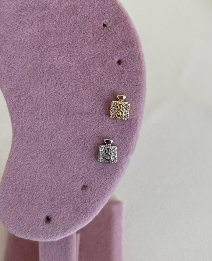 CPIDLRTAS-1.jpg Çelik Dolar Taşlı Piercing - Görsel 1