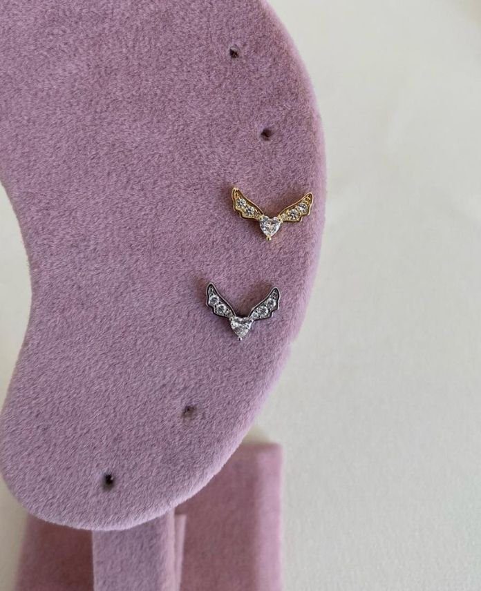 CPIKANATTAS-1.jpg Çelik Kanat Taşlı Piercing - Görsel 1