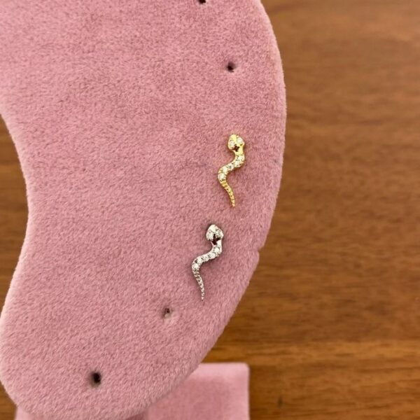 Çelik Tragus Taşlı Yılan Piercing