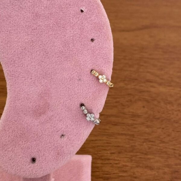 Pirinç Helix Taşlı Yonca Piercing