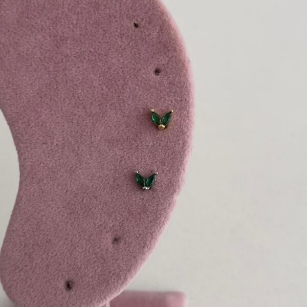 Çelik İkili Yeşil Taş Tragus Piercing (Arkası Düz)